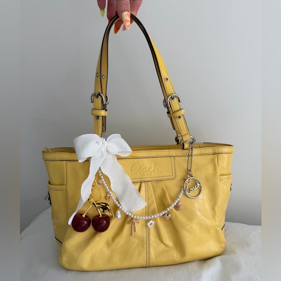 Vintage Coach Gallery Tote Bag Yellow - Picture 3 of 9